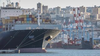 Ukrajina žiada Izrael o zadržanie lode v prístave Haifa. Krajinu obvinila, že nakupuje ukradnuté obilie z Ruska