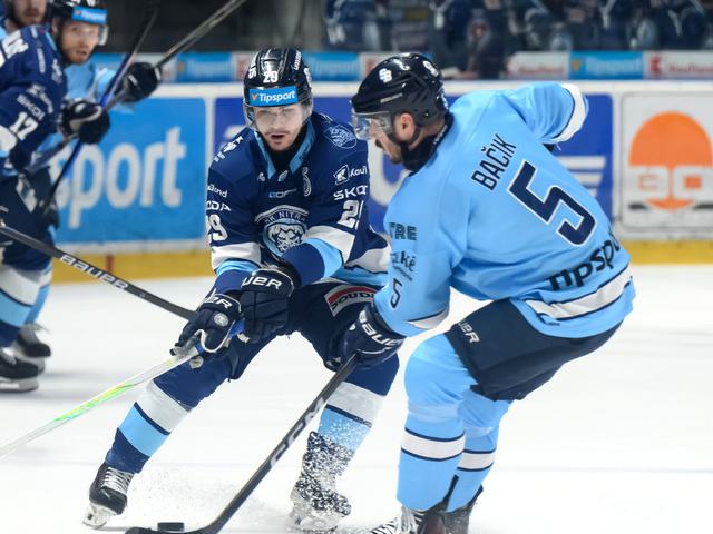 Tomáš Chrenko oslavuje prvý titul a čaká ho draft NHL. Kapitán Nitry Mezei pridal už tretí