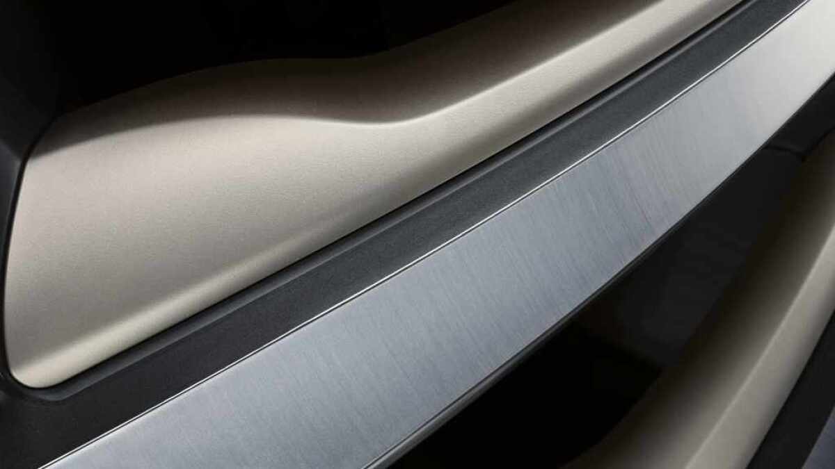 RR_SV_Ultra_27MY_Detail_Wheel_06_290426.jpg