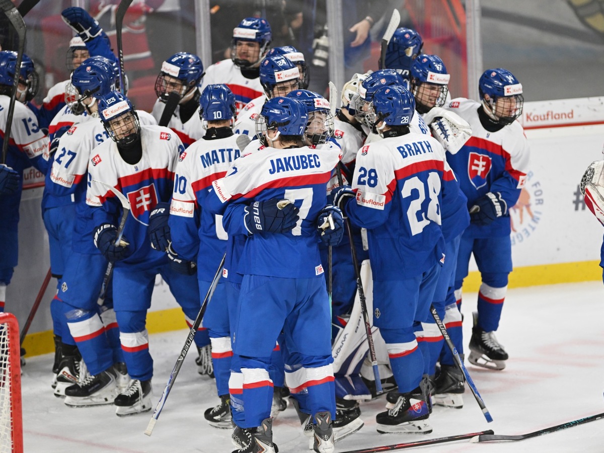 MS Slovensko Lotyšsko hokej 18 rokov