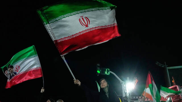 Irán