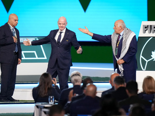 Džibríl Radžúb, Basim Šejch Suliman, Gianni Infantino