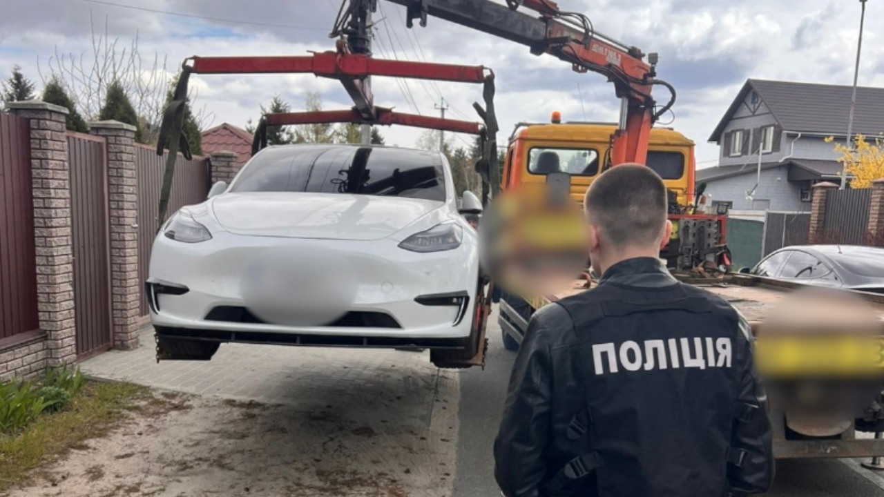 tesla zabavena na ukrajine