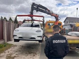 tesla zabavena na ukrajine