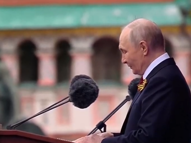 Putin označil Deň víťazstva za posvätný sviatok. V prejave opäť útočil na NATO a sily podporujúce Ukrajinu