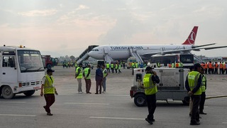 lietadlo turkish airline pneumatika horela
