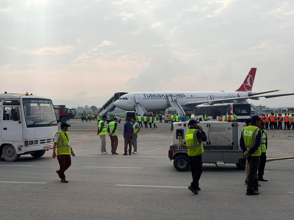 lietadlo turkish airline pneumatika horela