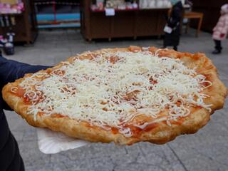 langoš
