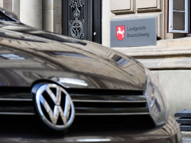 Kauza Dieselgate: Pre podvody s emisiami musí Volkswagen zaplatiť majiteľovi auta 100-tisícové odškodné