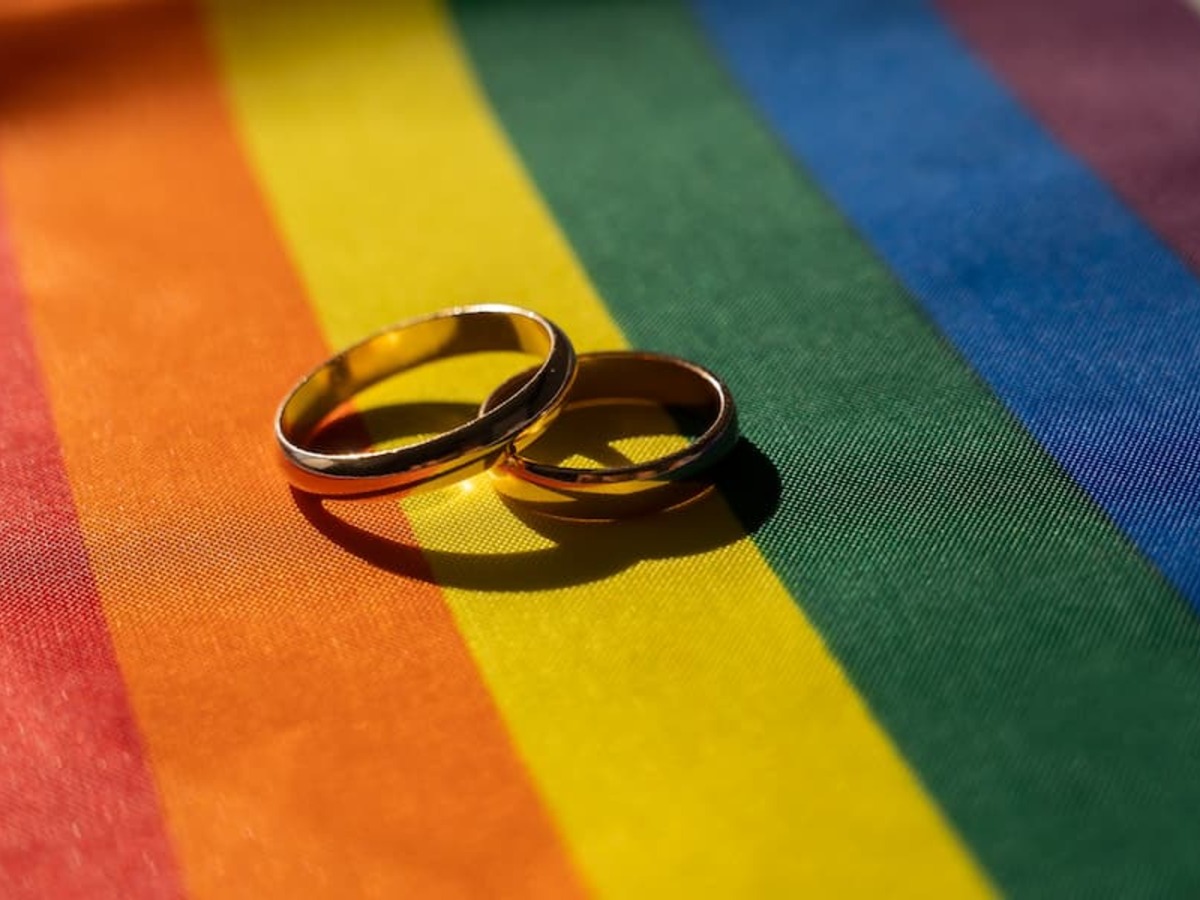 LGBTI+ manželstvo dúhová vlajka