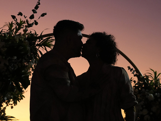 kiss