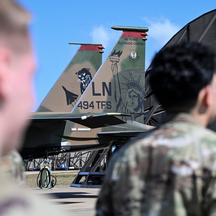 americkí vojaci USA stíhačka stíhacie lietadlo americká stíhačka armáda