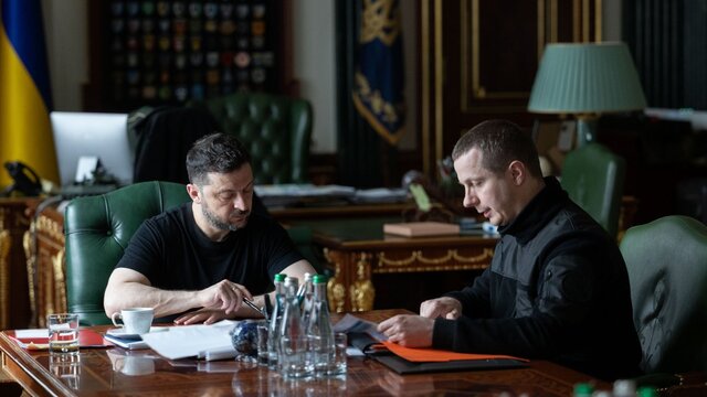 Volodymyr Zelenskyj Oleh Luhovsky
