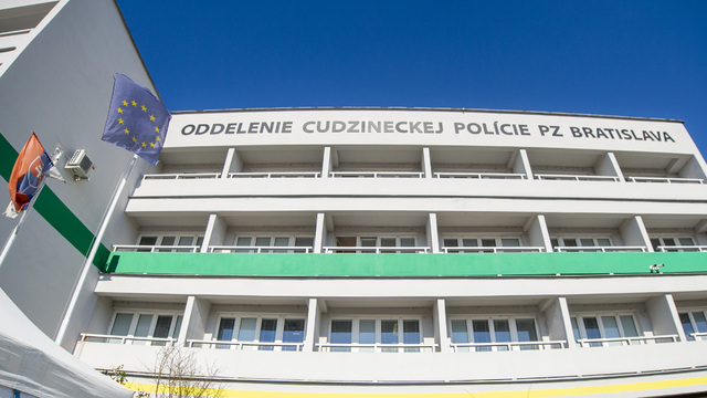 cudzinecká polícia