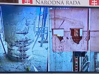 Prešov, nemocnica, prešovská nemocnica, poškodené stĺpy