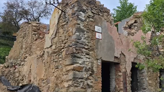 V Banskej Štiavnici poškodili banícky dom z 19. storočia. Majiteľ búral národnú kultúrnu pamiatku bez povolenia