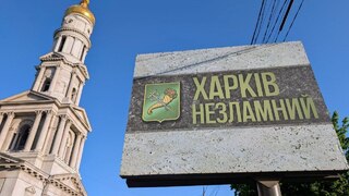 Rusko a Ukrajina si vymenili smrtiace útoky. Drony zabíjali civilistov, horel ropný sklad aj internát