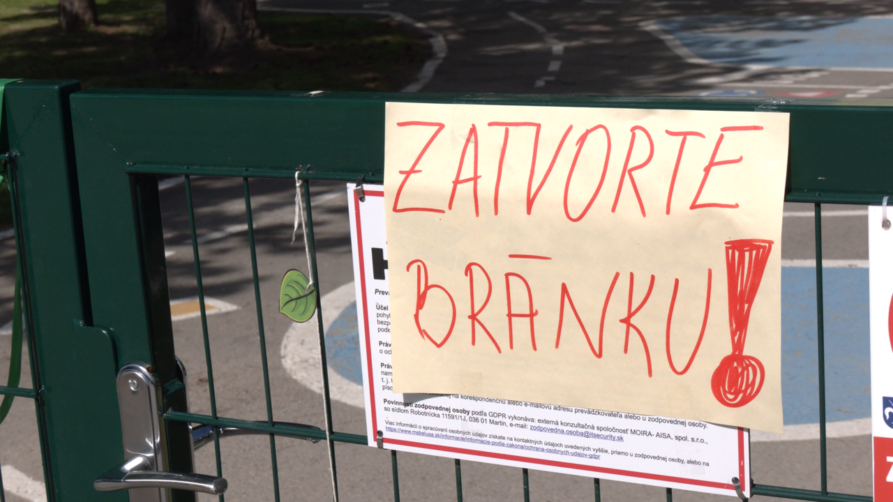 V Beluši pátrajú po stratenom mláďati medveďa, utiekol mame. Návrat nebude jednoduchý, hovoria odborníci