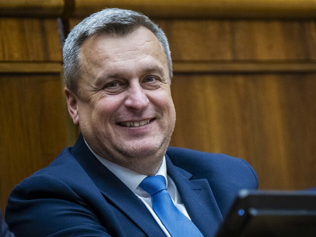 S Dankom pri oltári? Koalícia chce rozšíriť právomoci politikov, Matovič by radšej ostal slobodný