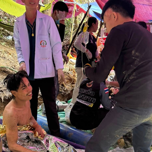 Laos, zachránení z jaskyne