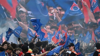 Víťazstvo PSG zatienili násilnosti. V Paríži zadržali viac ako 480 ľudí, zranenia utrpela aj polícia 