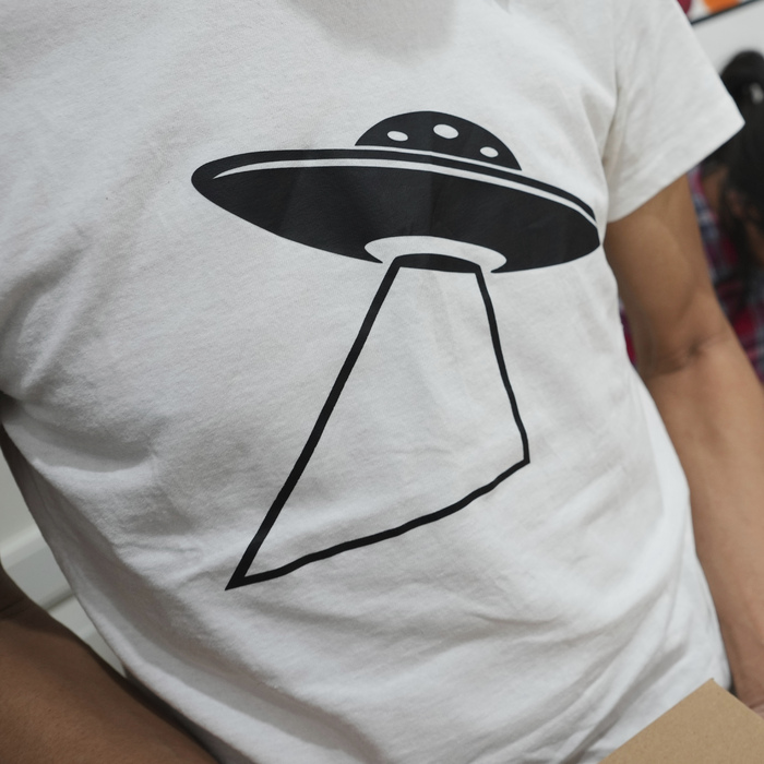ufo tričko.jpg