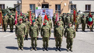 Armáda mení veliteľa pozemných síl. Balog odchádza po misiách aj rokoch služby, nastupuje Acsai 