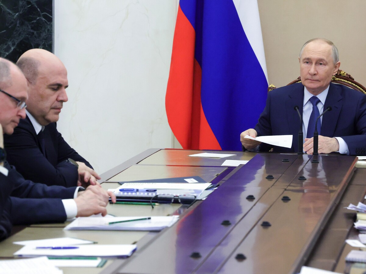putin míting.jpg