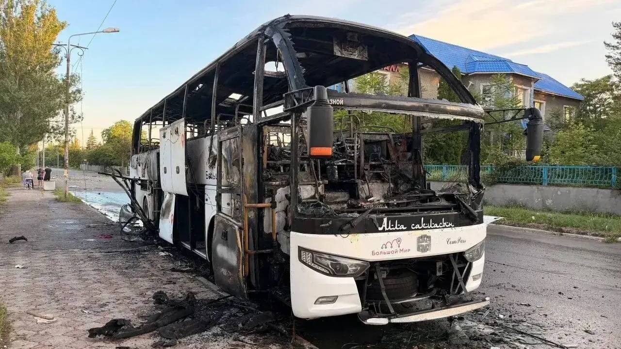 zasiahnutý autobus