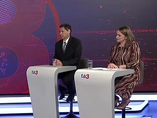 STUDIO-TA3-UHLEROVA-MACHUNKA-15:30