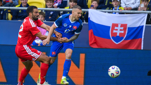 Zach Muscat, Lukáš Haraslín