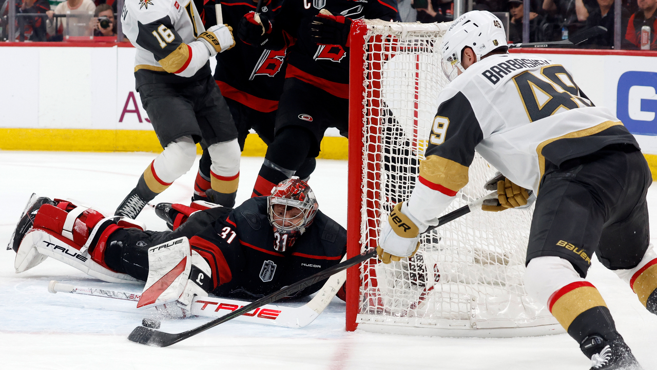 nhl knights hurricanes.jpg