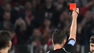MS vo futbale štartujú s novými pravidlami. FIFA sprísňuje tresty za zdržiavanie aj konflikty na ihrisku