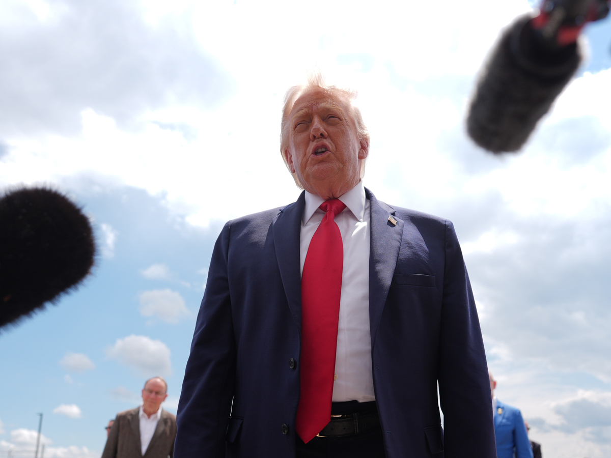 trump letisko.jpg