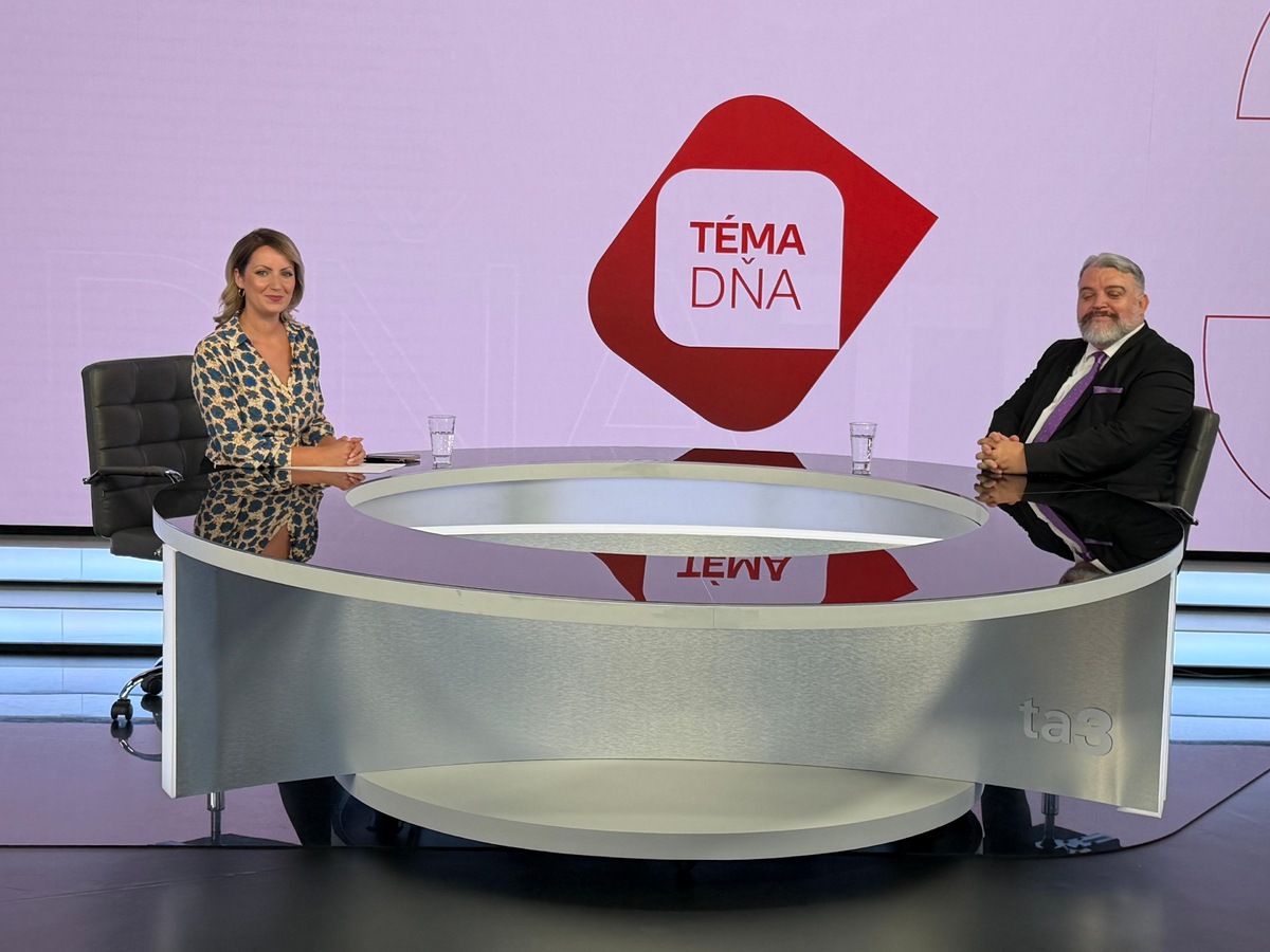 Tema dna Chmelar