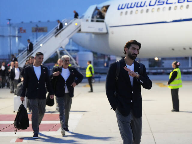 Iránci dorazili na MS v ukrajinskom štýle. Ich odznaky s troma číslami pobúrili Ameriku, FIFA mlčí
