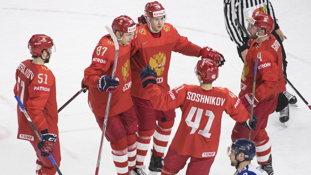 V NHL asi nechápu situáciu. Slováci a Česi v jednom tíme s R