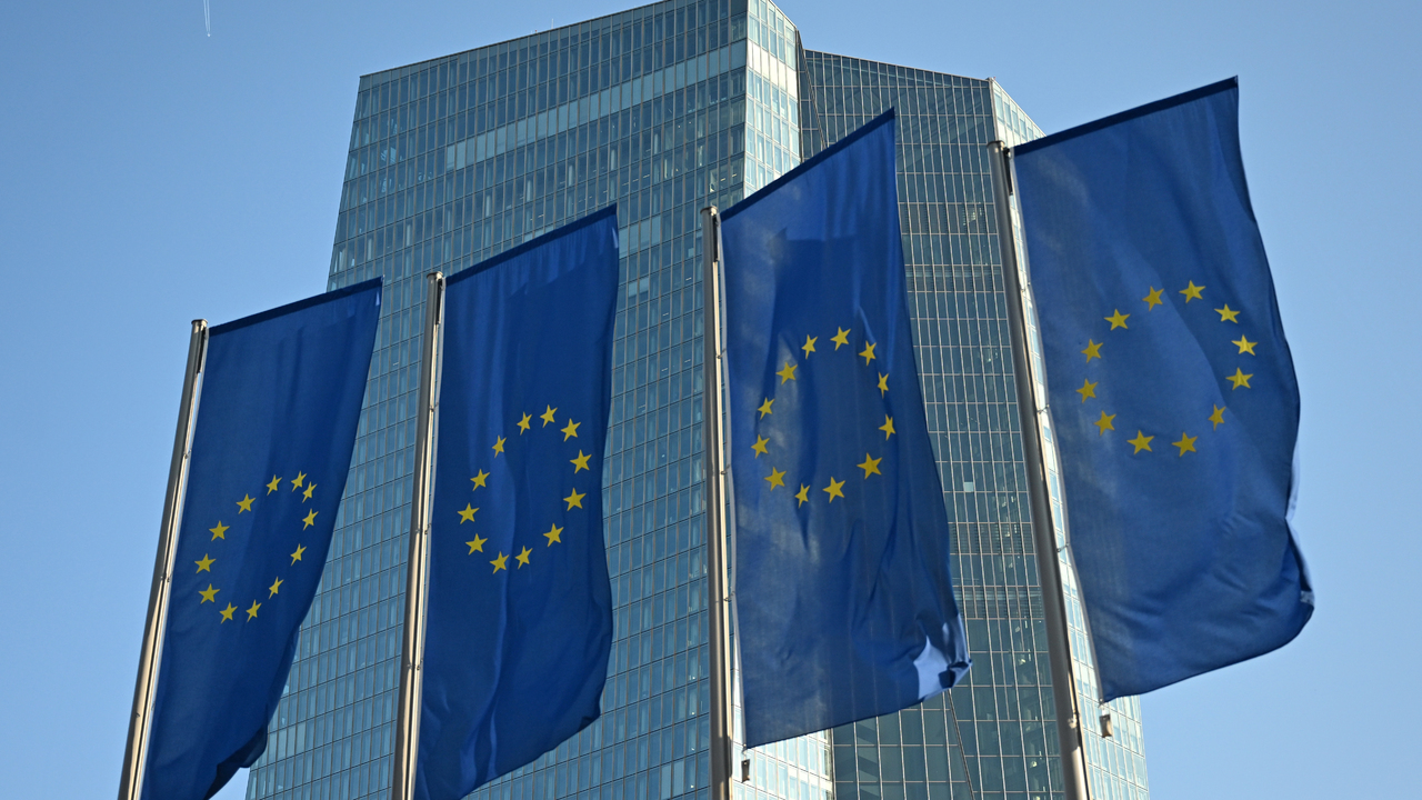 Európska centrálna banka zvýšila sadzby. Úvery a hypotéky v 