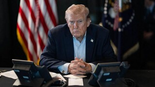 trump situačná miestnosť.jpg