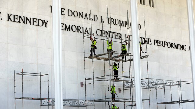 trump meno odstránenie.jpg