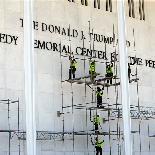 trump meno odstránenie.jpg