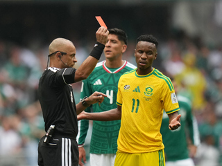 červená karta ms vo futbale.jpg