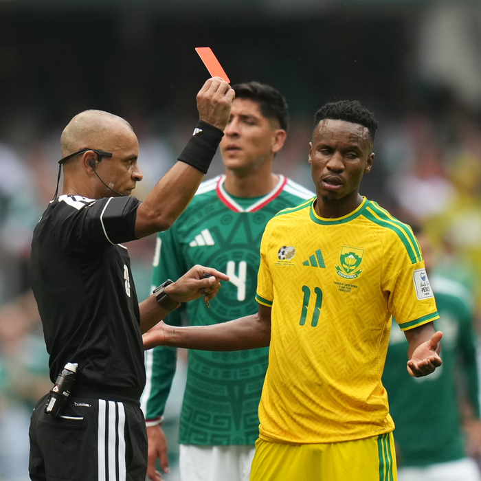 červená karta ms vo futbale.jpg