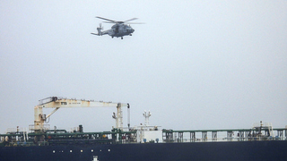 Zásah v Lamanšskom prielive. Na Starmerov pokyn britské sily obsadili tanker z ruskej tieňovej flotily
