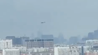 Masívny útok dronov na ruskú metropolu. Zásah utrpela aj miestna rafinéria, Moskva hlási desiatky zničených strojov