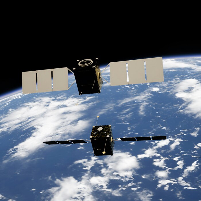 satelit vo vesmíre.jpg