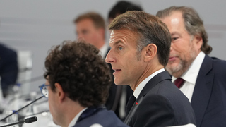 Samit G7 priniesol okamih jednoty, tvrdí Macron. Lídri sa po mesiacoch zhodli na spoločnom postupe voči Rusku