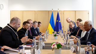 V Bruseli odštartoval samit lídrov krajín EÚ. Témou bude aj situácia na Ukrajine, prítomný je aj Zelenskyj 