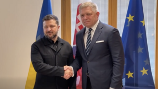 Fico sa stretol v Bruseli so Zelenským. Napriek odlišným názorom na rozdielne témy ocenil vzájomný dialóg