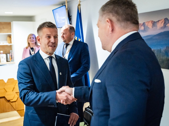 Babiš, Tusk, Magyar a Fico si sadnú za jeden stôl. V maďarskom Gödöllő sa bude rokovať o oživení V4